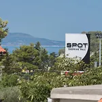 East Side Deluxe * Makarska
