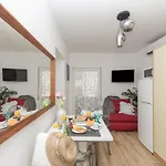 East Side Deluxe * Makarska