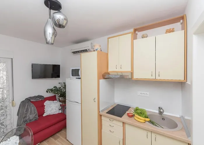 East Side Deluxe Makarska