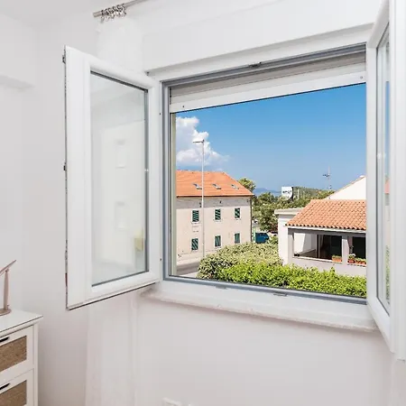 East Side Deluxe Lejlighed