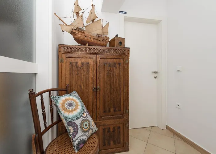 Appartamento East Side Deluxe Makarska